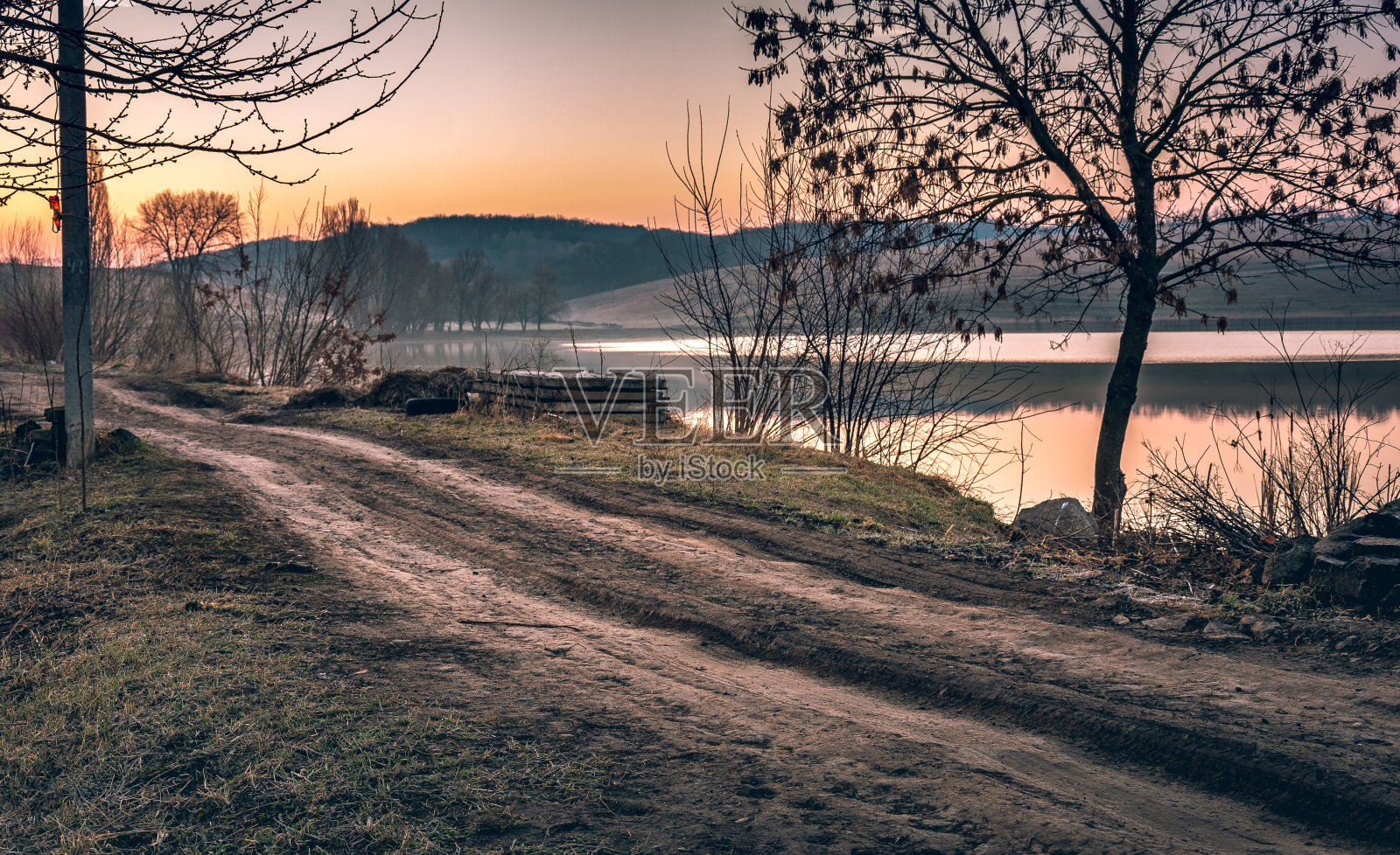 日出河照片摄影图片