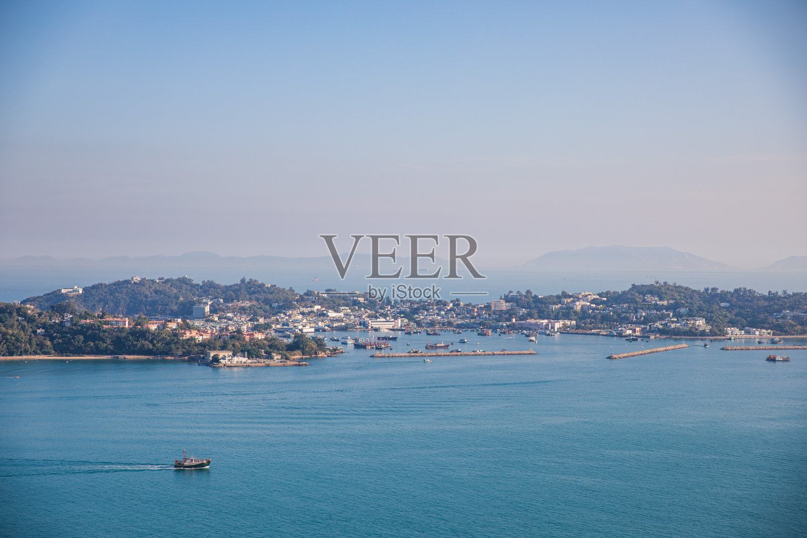 鸟瞰图张洲,香港外岛著名的度假胜地,白天照片摄影图片