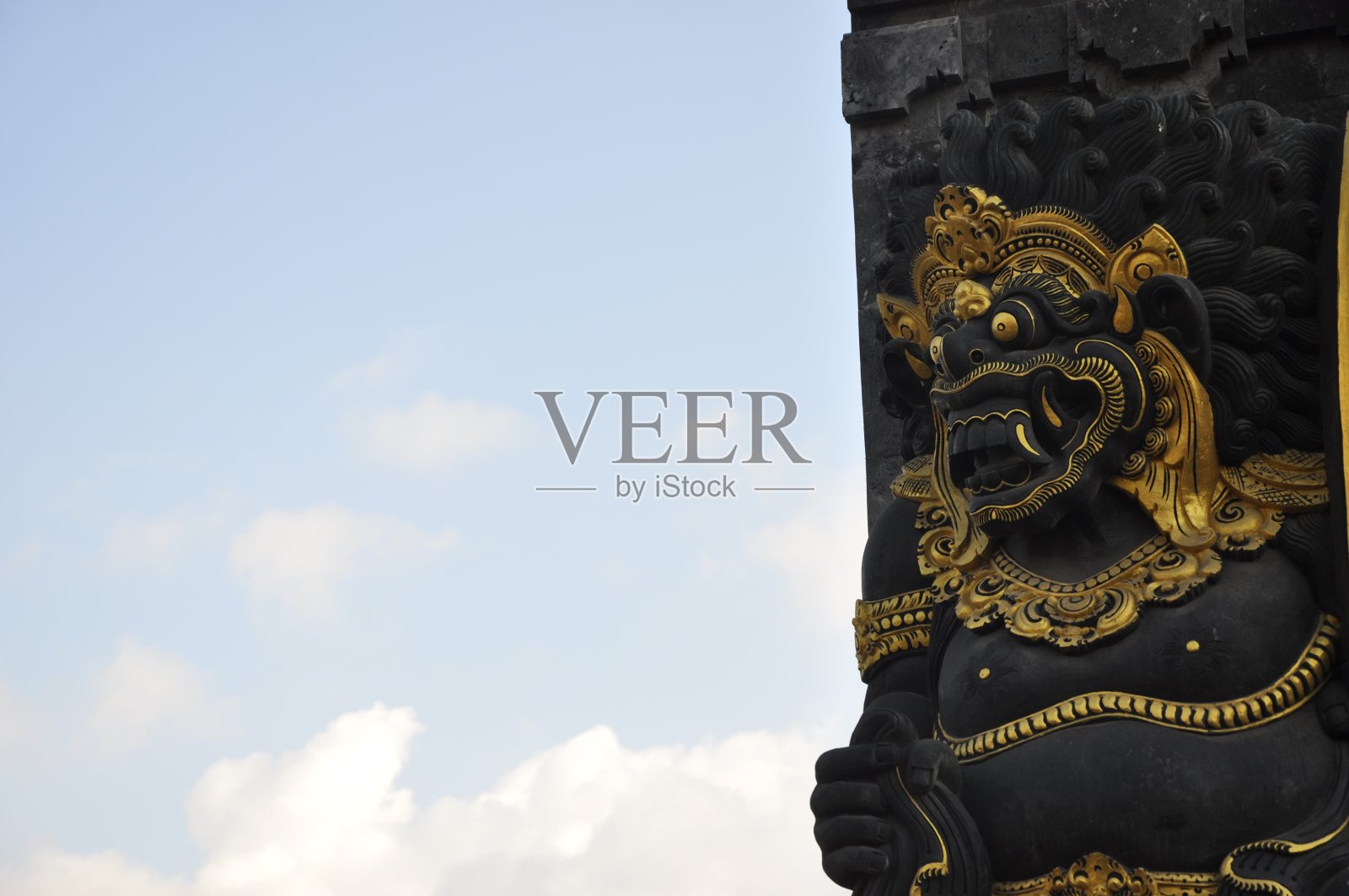 塔纳洛特门的雕像照片摄影图片