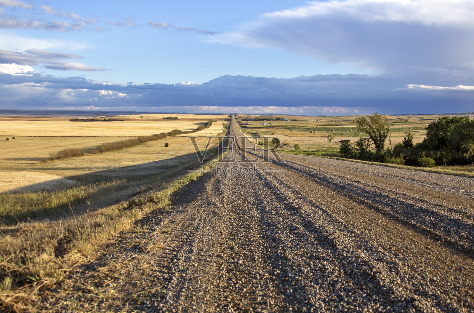 加拿大草原风暴云照片摄影图片