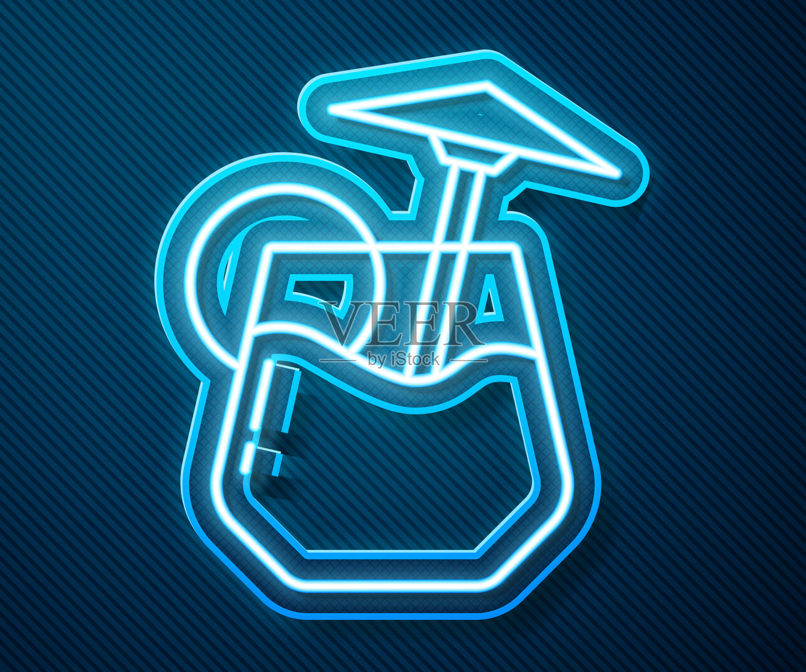 鸡尾酒和酒精饮料与伞图标孤立在蓝色背景。向量插画图片素材