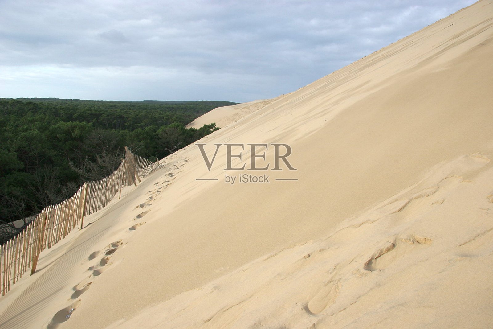 法国阿卡松的皮拉沙丘照片摄影图片