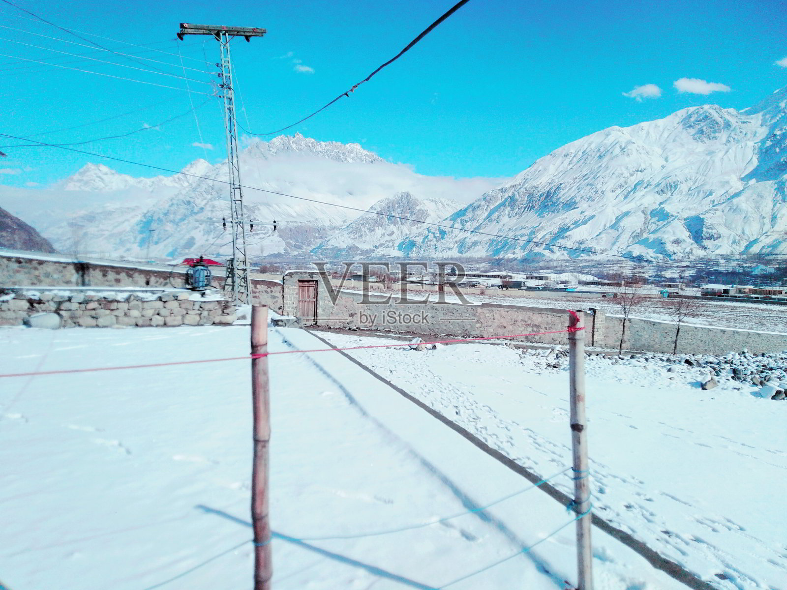 巴基斯坦吉尔吉特的雪地照片摄影图片