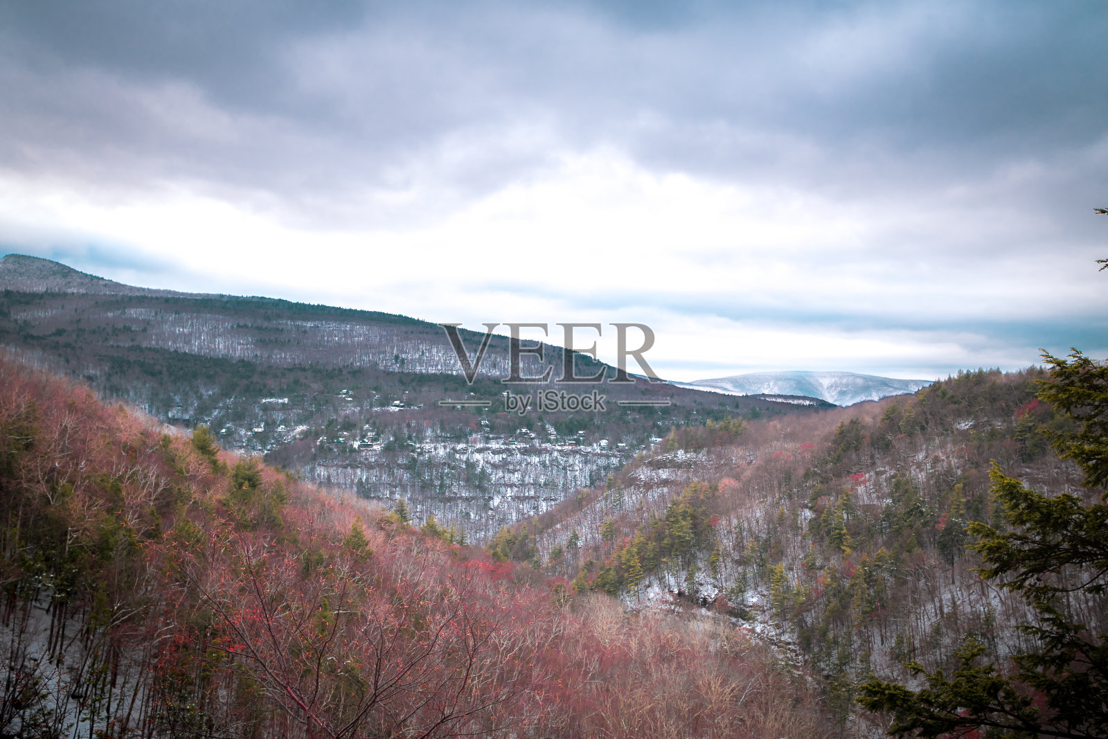 卡茨基尔山山谷照片摄影图片
