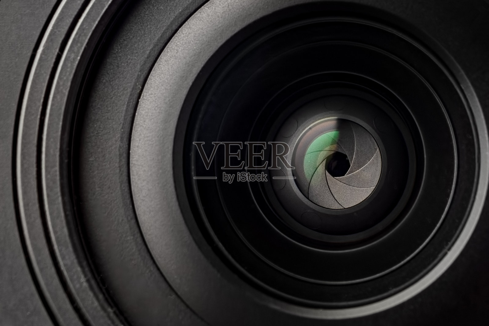 数码相机镜头在黑暗的背景照片摄影图片