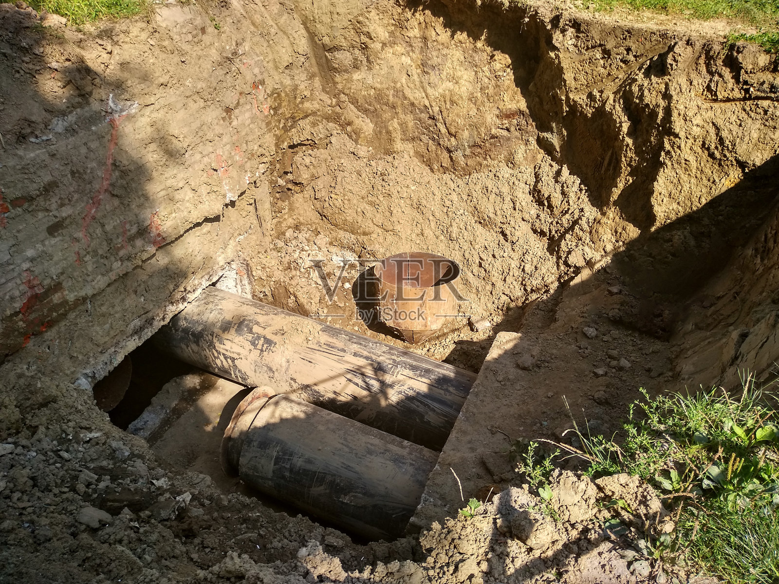 市内管道的维修和更换照片摄影图片