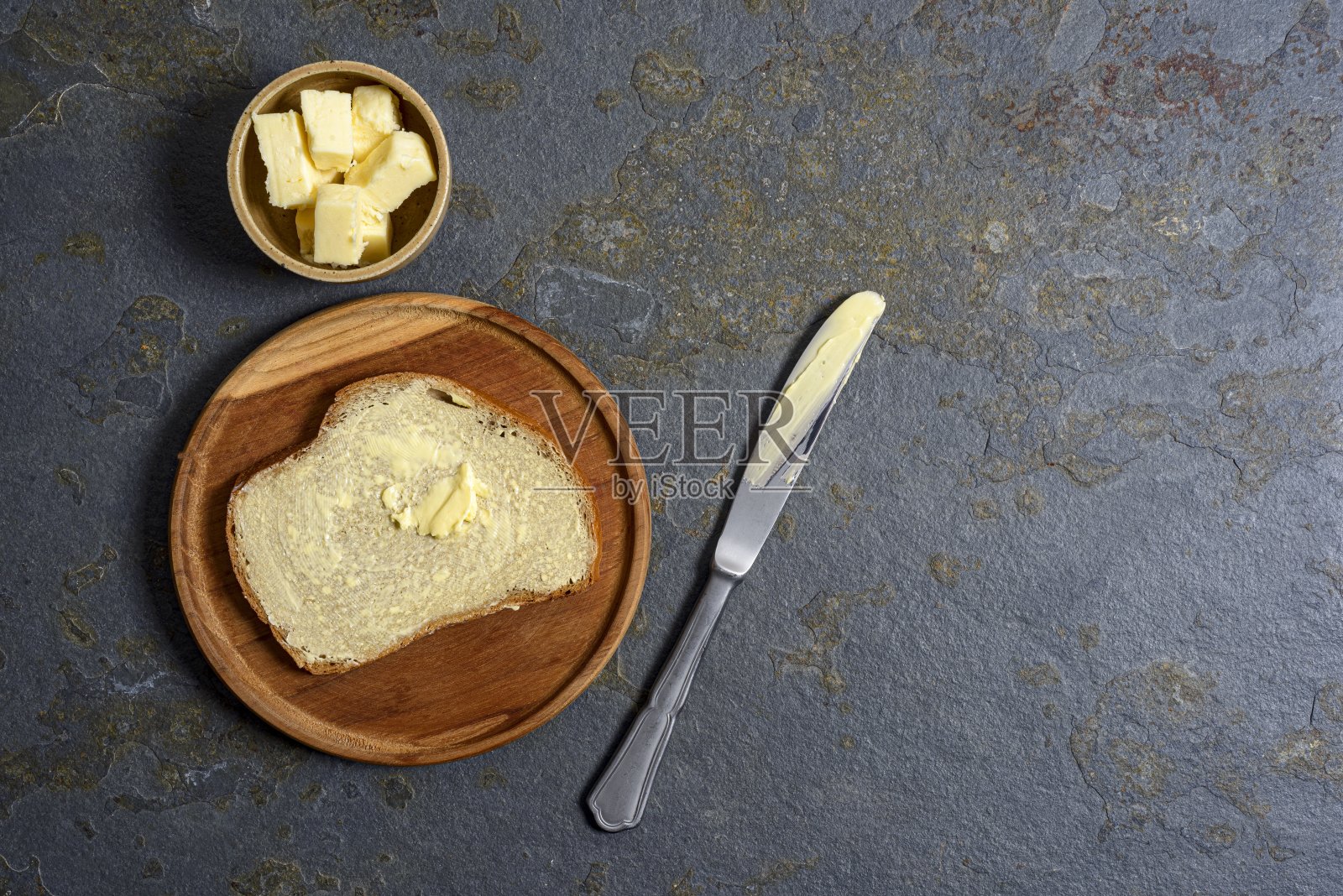 黄油黑麦面包照片摄影图片