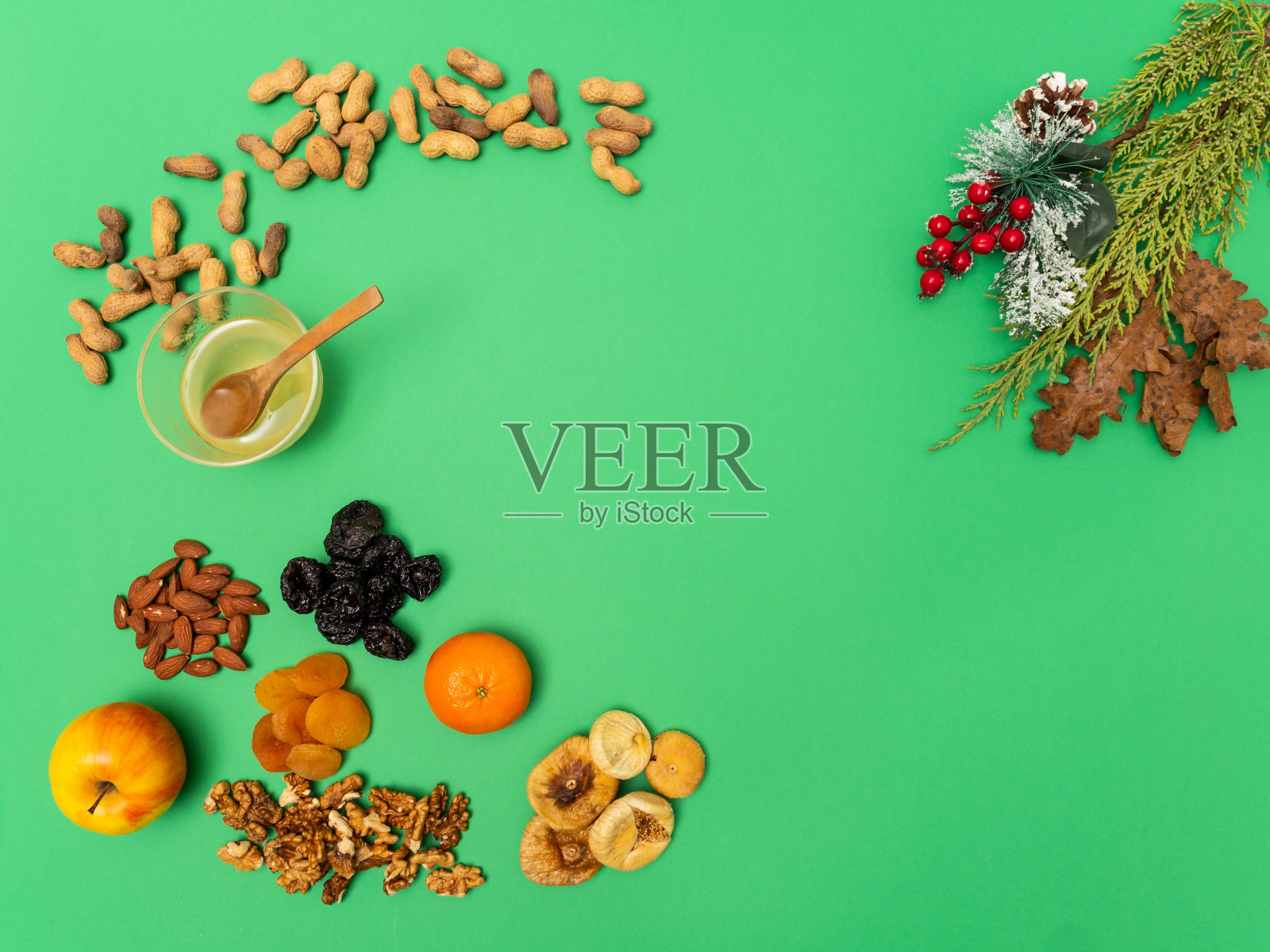 冬季水果架与复制空间照片摄影图片