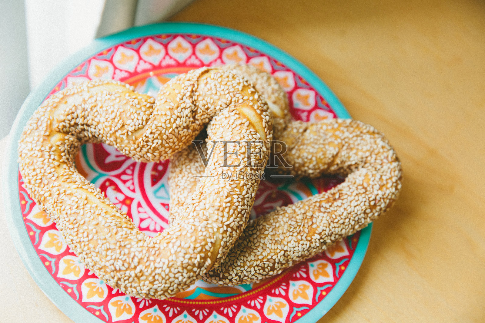 心形百吉饼照片摄影图片