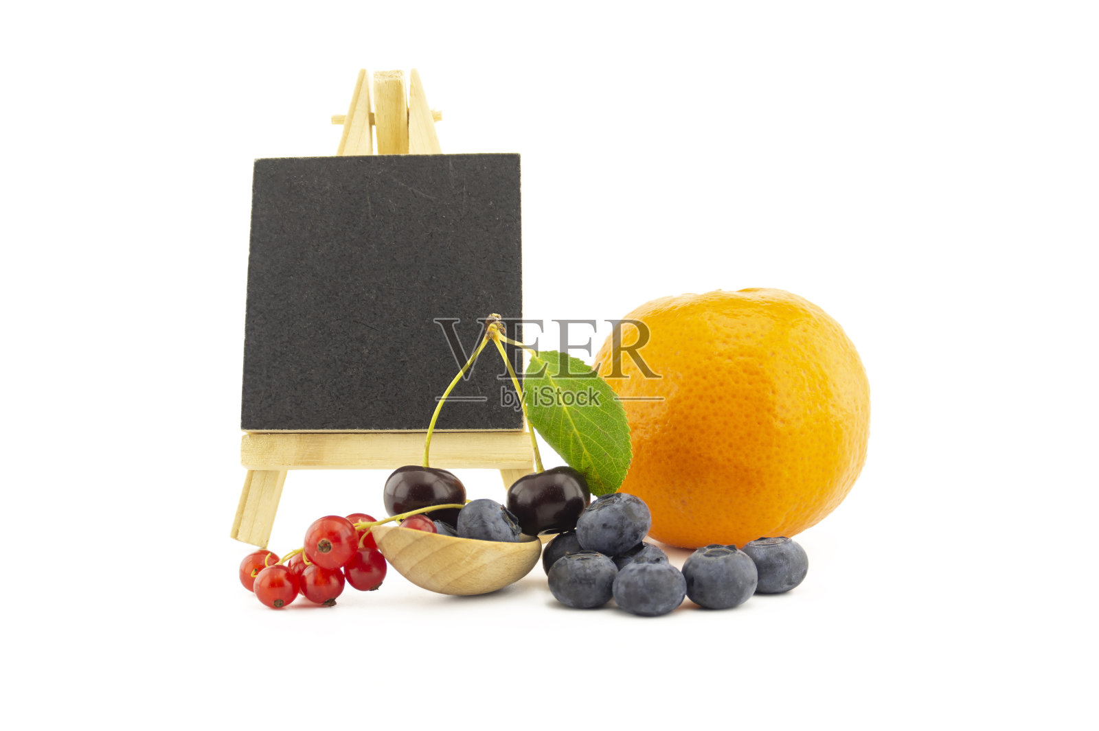 新鲜的时令水果与浆果静物照片摄影图片