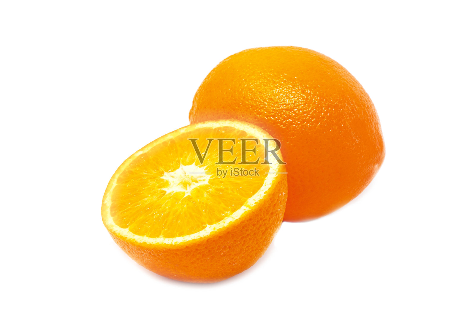白色背景上的新鲜热带橙子切片照片摄影图片