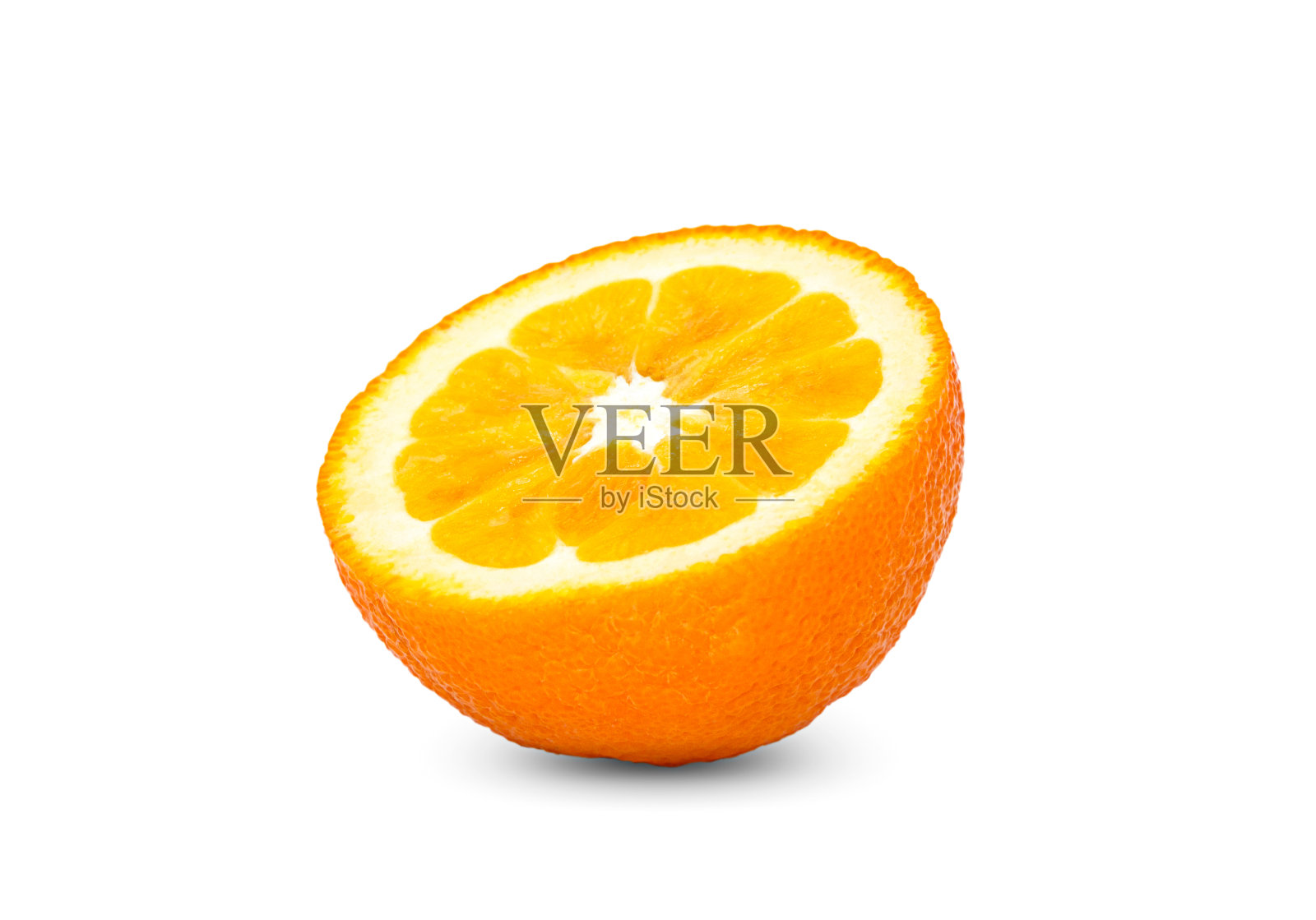 白色背景上分离出的成熟的一半柑橘类水果照片摄影图片