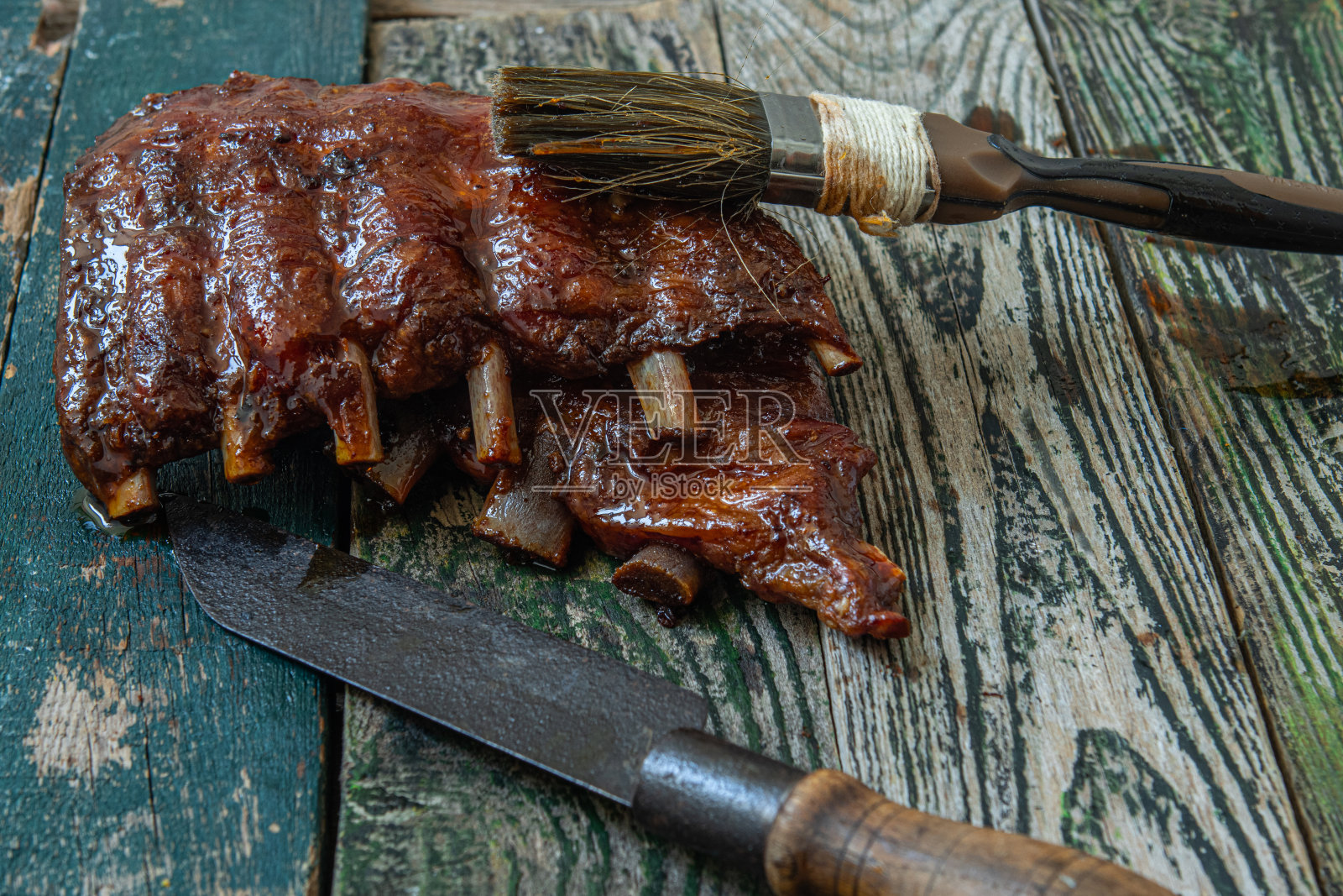 猪排配波旁威士忌照片摄影图片