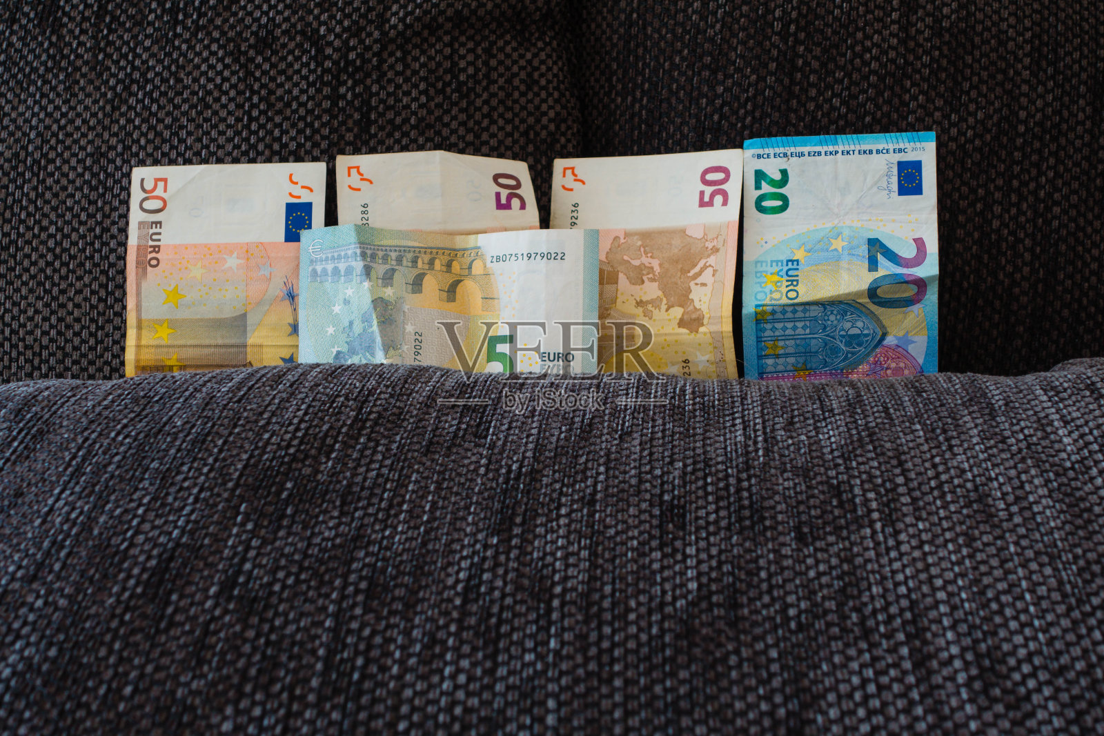 资金支持照片摄影图片