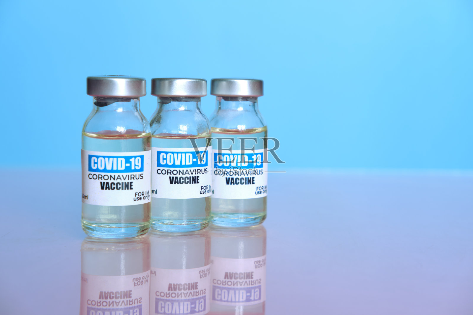 COVID-19冠状病毒疫苗注射液,照片摄影图片