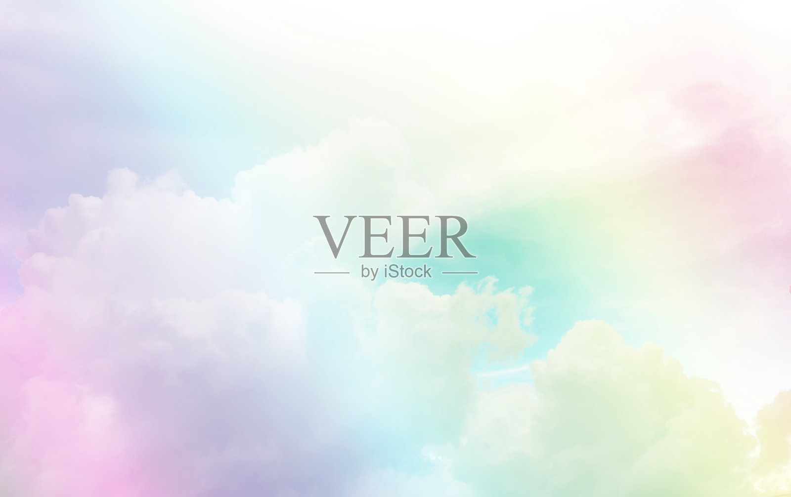 美丽的白云在明亮的绿松石和蓝色柔和的天空在一个晴朗的日子照片摄影图片