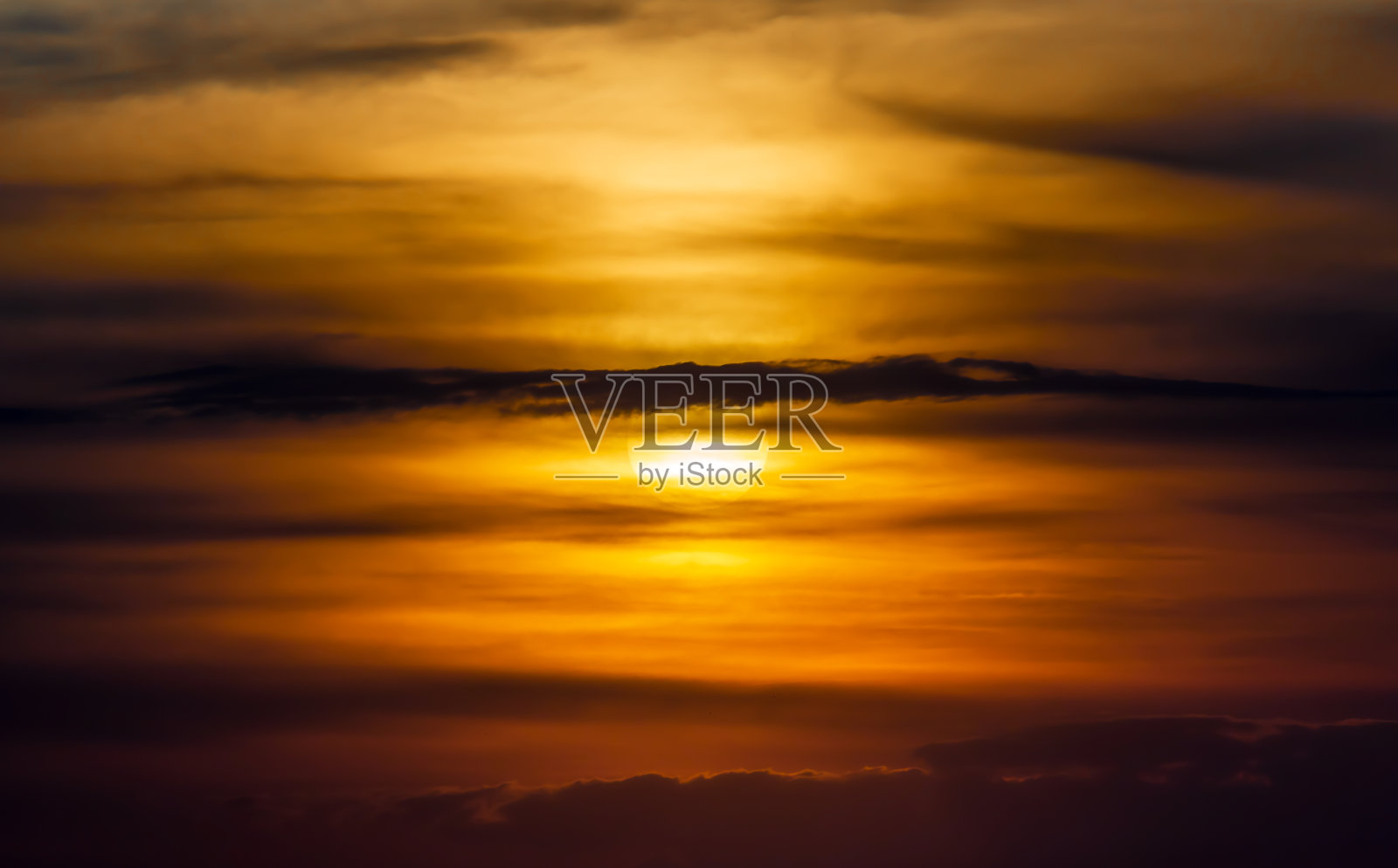 阳光下的美丽云彩日落景象照片摄影图片