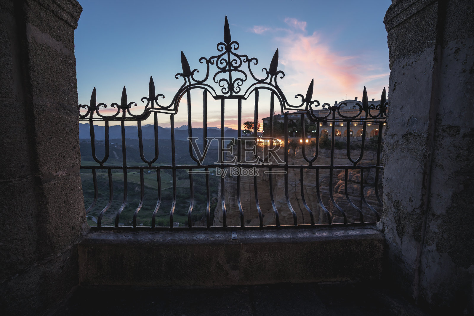 新埃沃桥日出-隆达,马拉加省,安达卢西亚,西班牙照片摄影图片