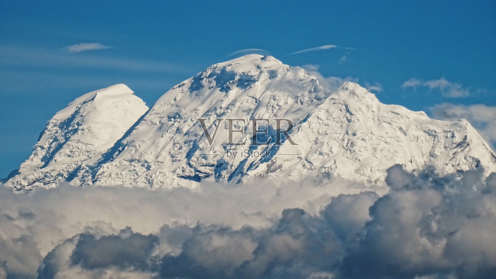 瓦斯卡兰山照片摄影图片