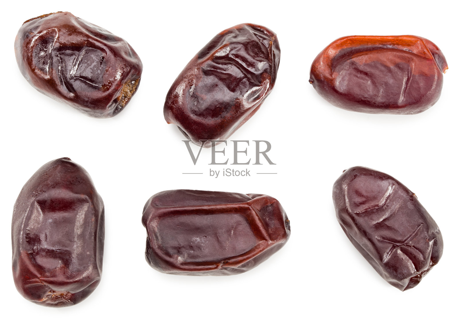 白底上孤立的红枣果实。剪切路径。俯视图照片摄影图片