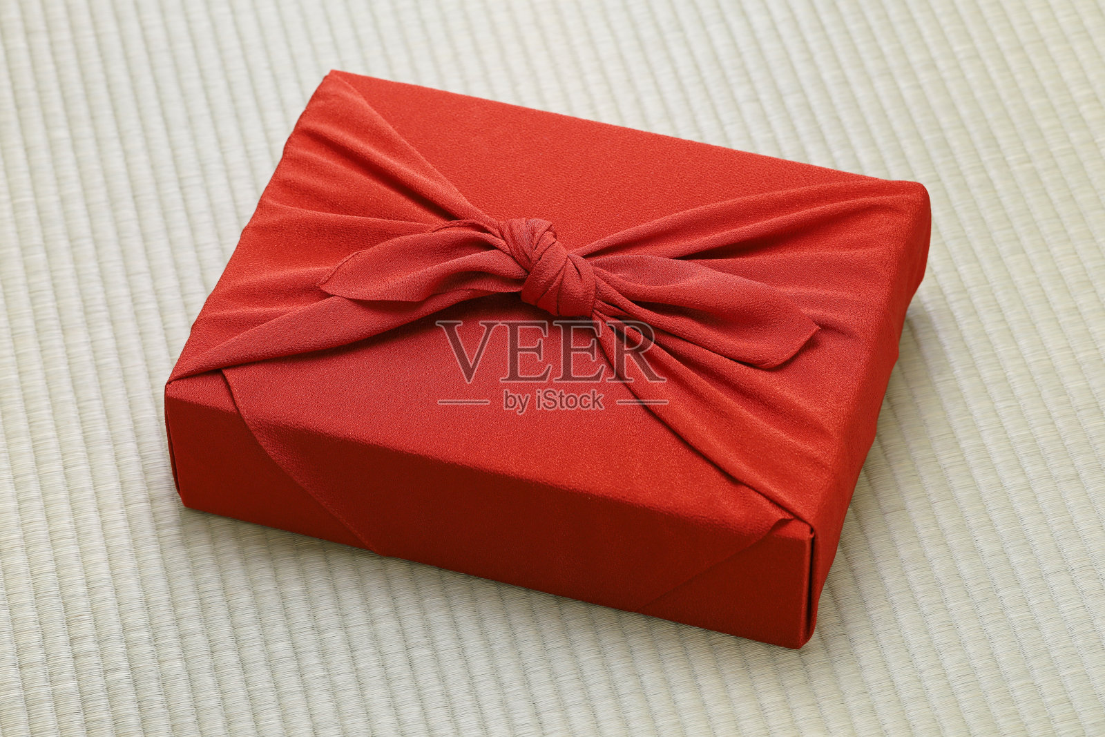 礼品包装的furroshiki(方形布),日本生态文化照片摄影图片