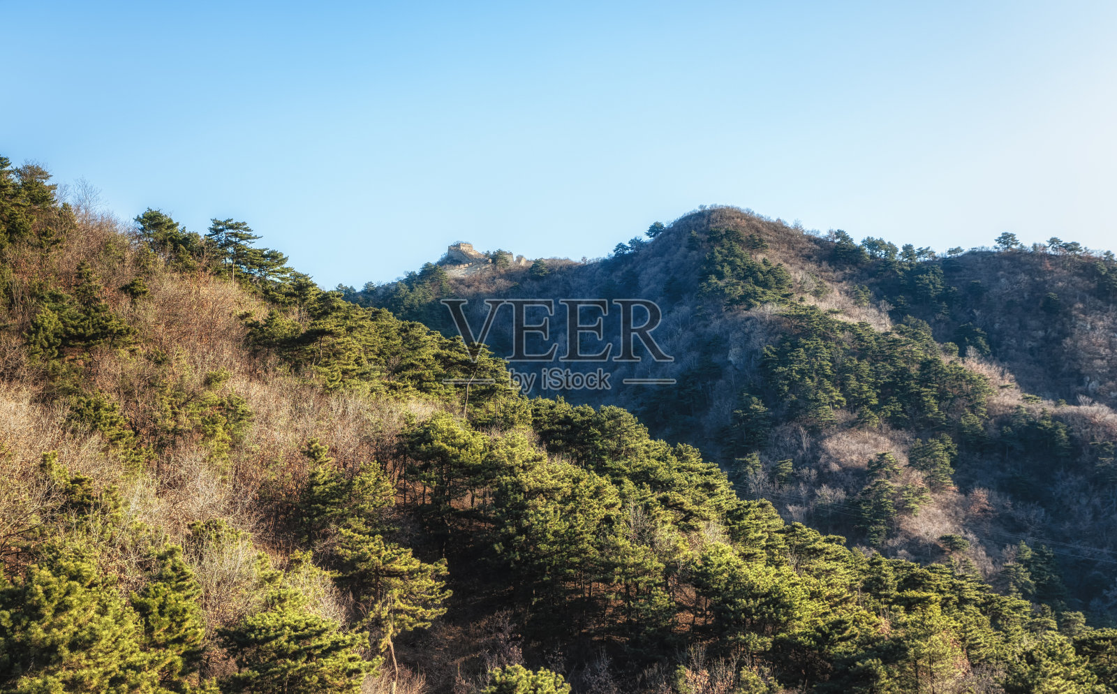 慕田峪长城上的瞭望塔照片摄影图片