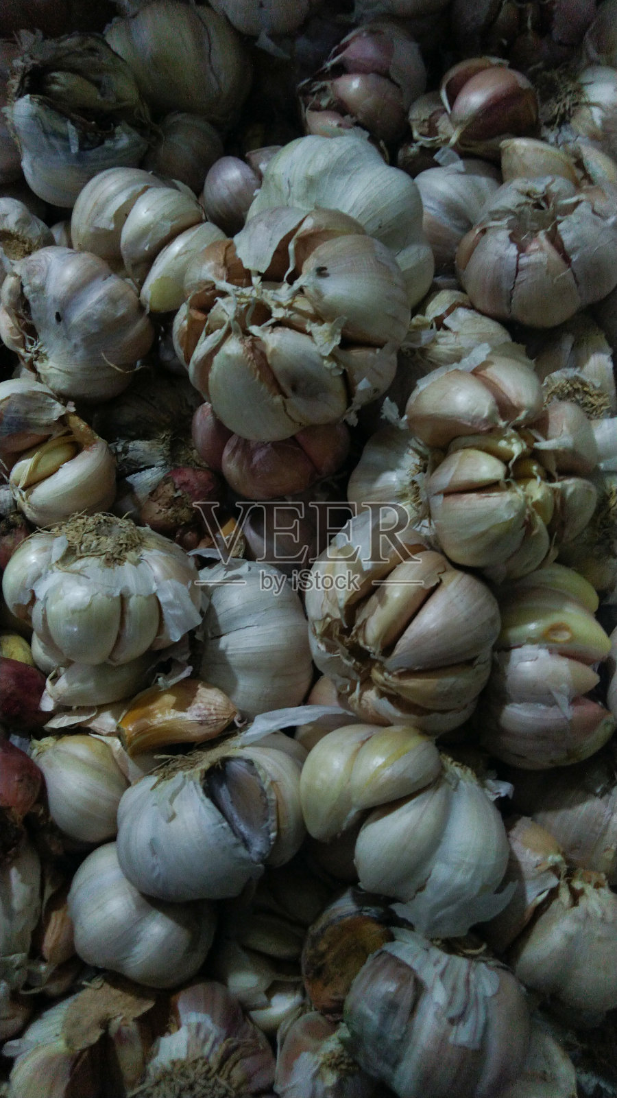 市场上的大蒜照片摄影图片