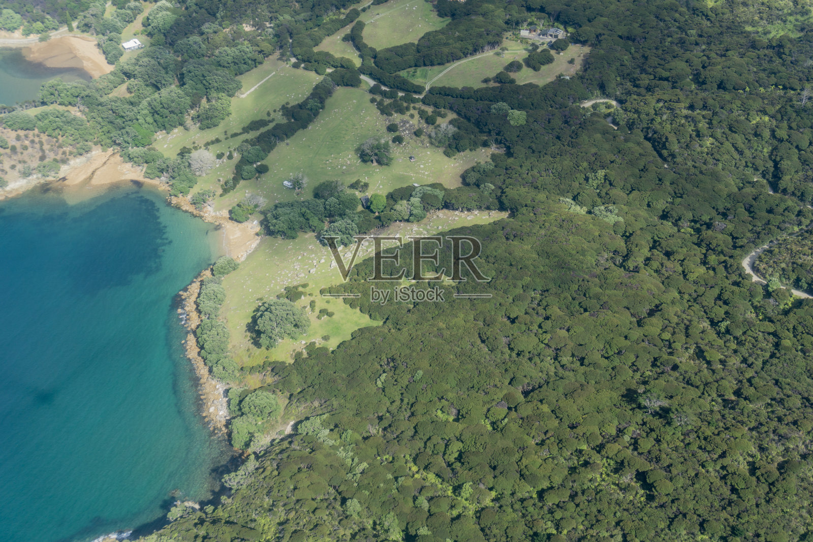 大堰洲岛的景观和海岸地区的航空图像照片摄影图片