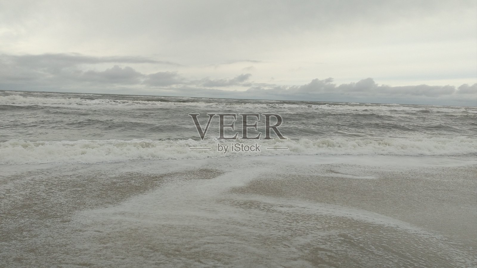 秋天的海滩照片摄影图片