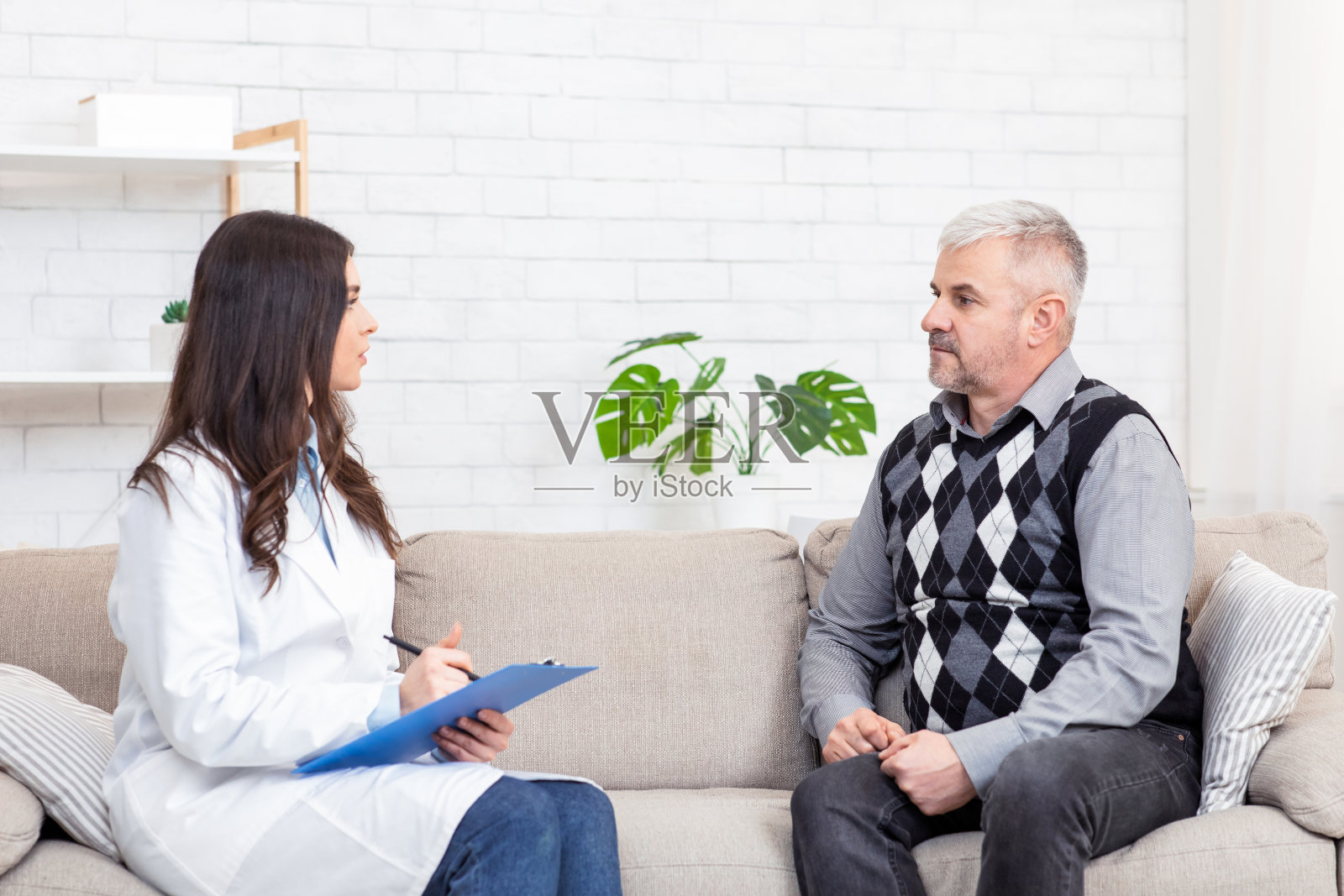 保健、诊断、首发症状、病人投诉和现代检查照片摄影图片