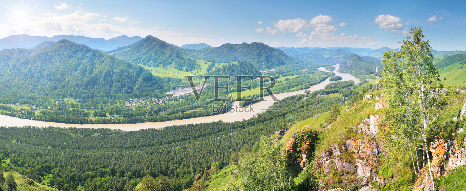 越过卡顿河,全景景观,春天景观,阿尔泰照片摄影图片