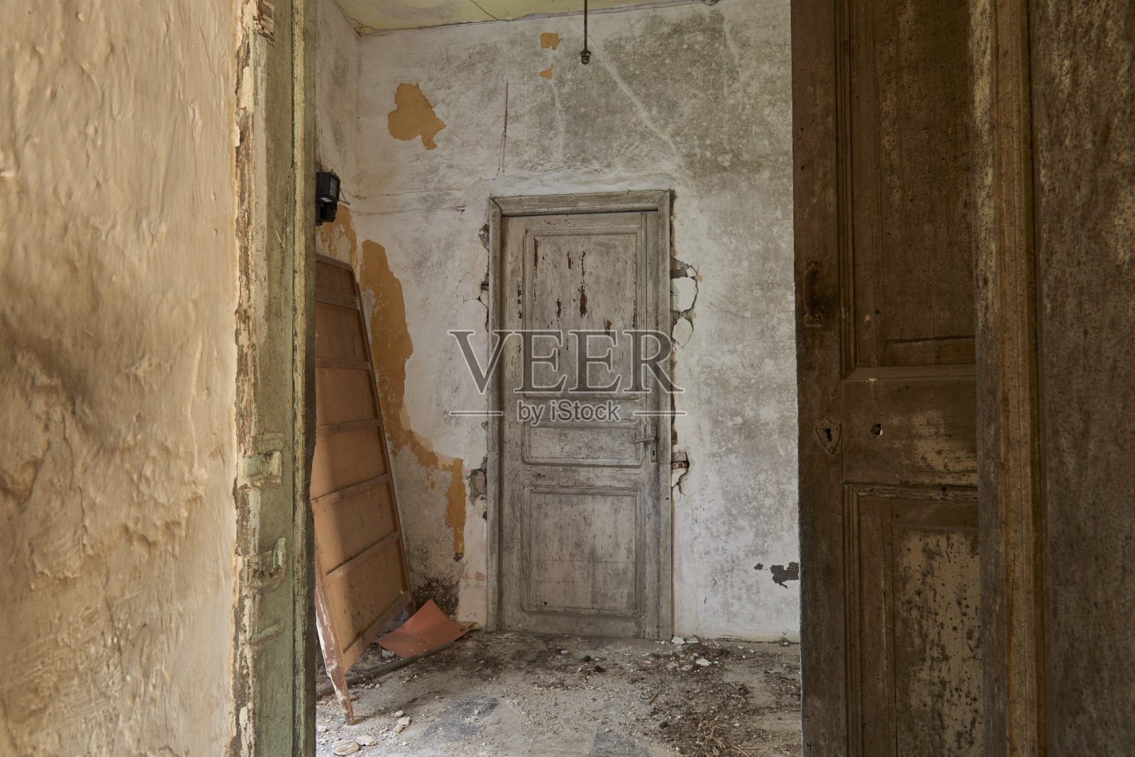 放弃和衰变照片摄影图片