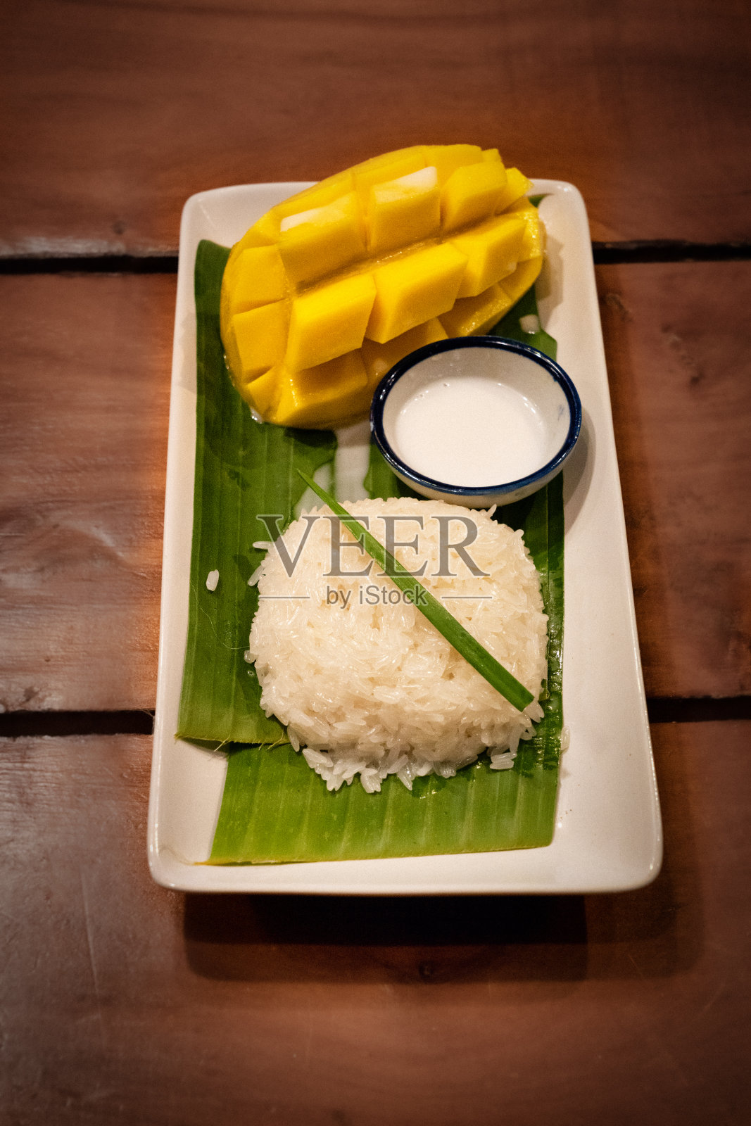 泰国最好吃的甜点是芒果糯米饭照片摄影图片