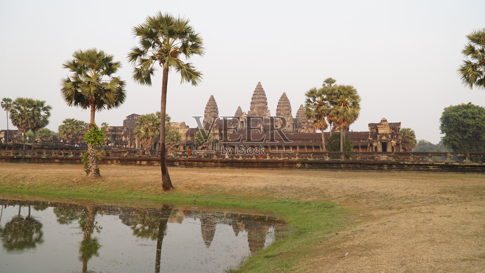 柬埔寨暹粒附近的吴哥寺。照片摄影图片