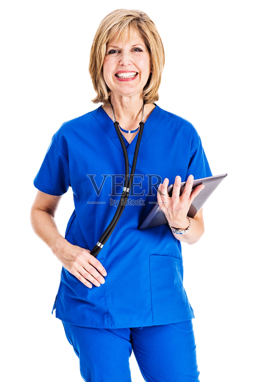 成熟的女性医生与听诊器和数字平板电脑照片摄影图片