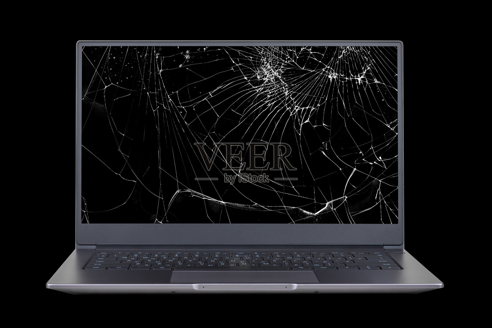 笔记本电脑与一个破碎的,破裂的屏幕孤立在黑色背景近正面视图照片摄影图片