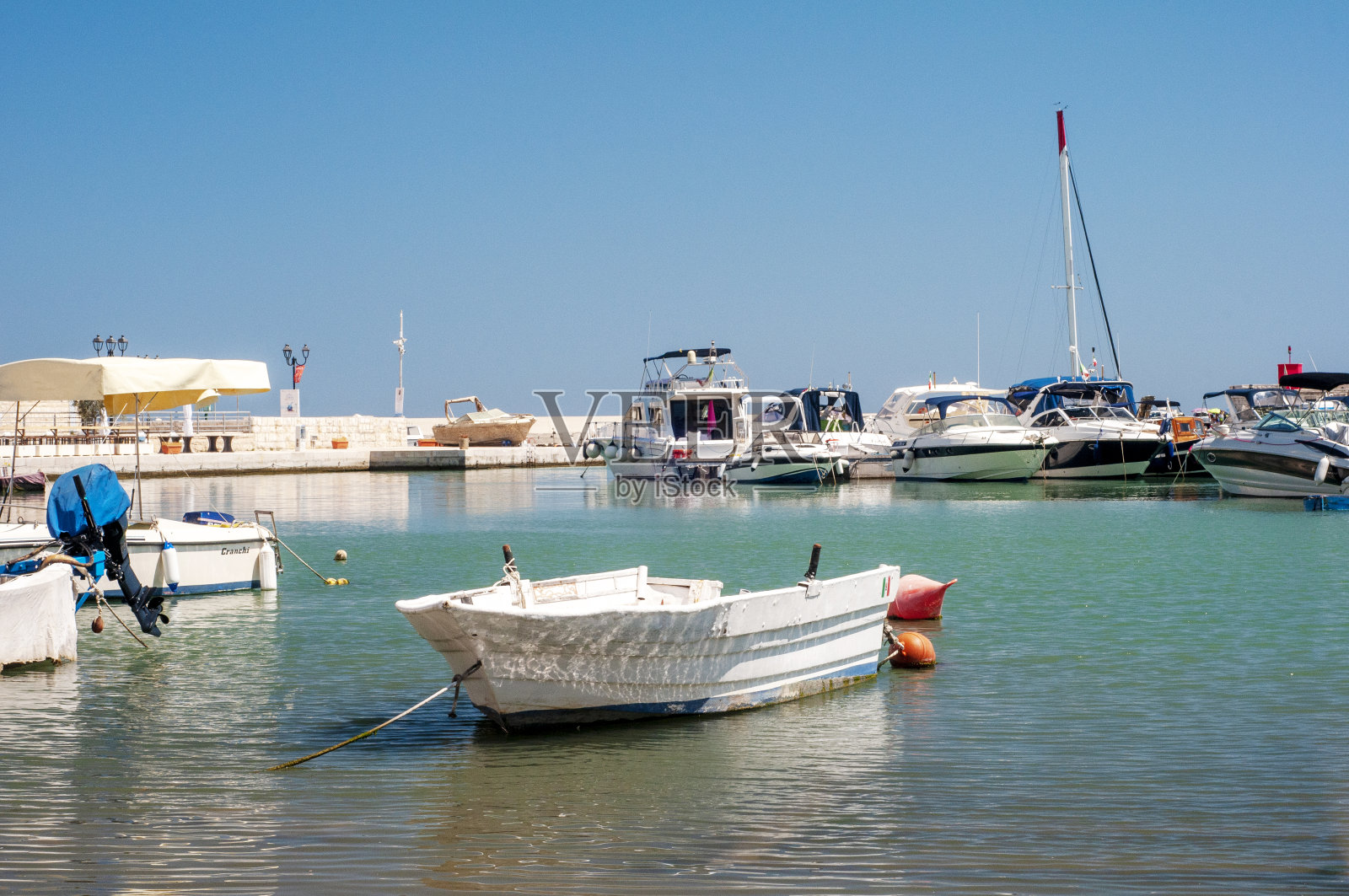 木制划艇照片摄影图片