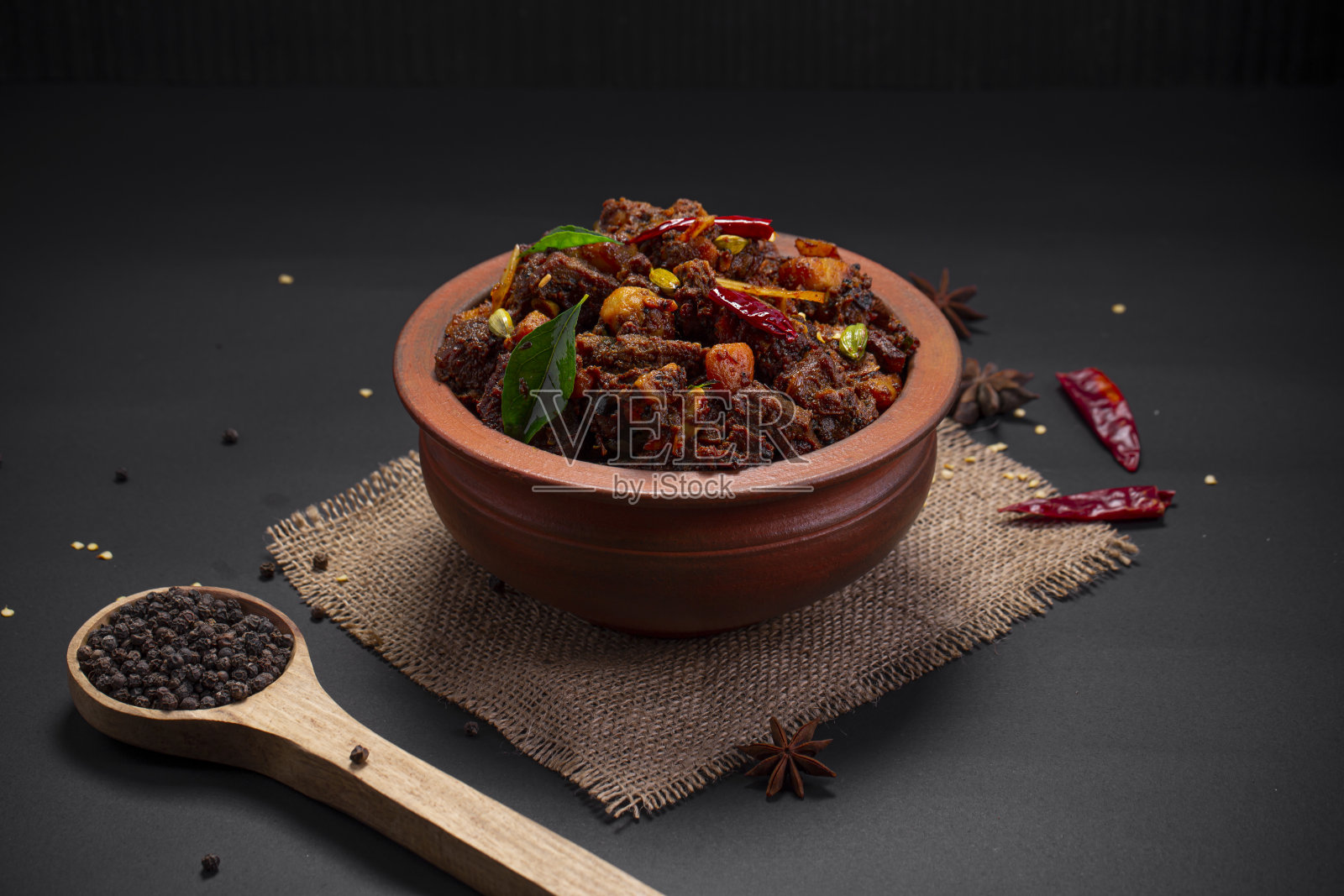 烤牛肉照片摄影图片