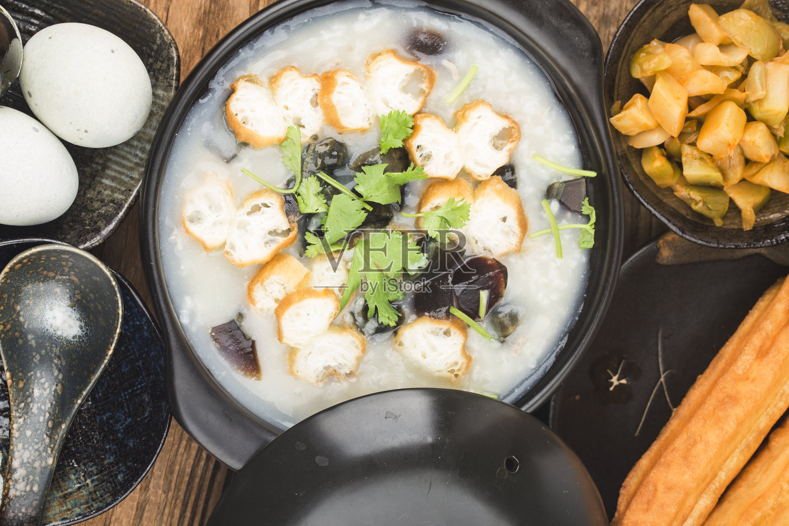 皮蛋瘦肉粥早餐照片摄影图片