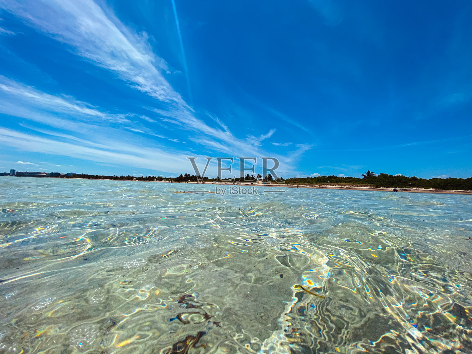 海滩的一天照片摄影图片
