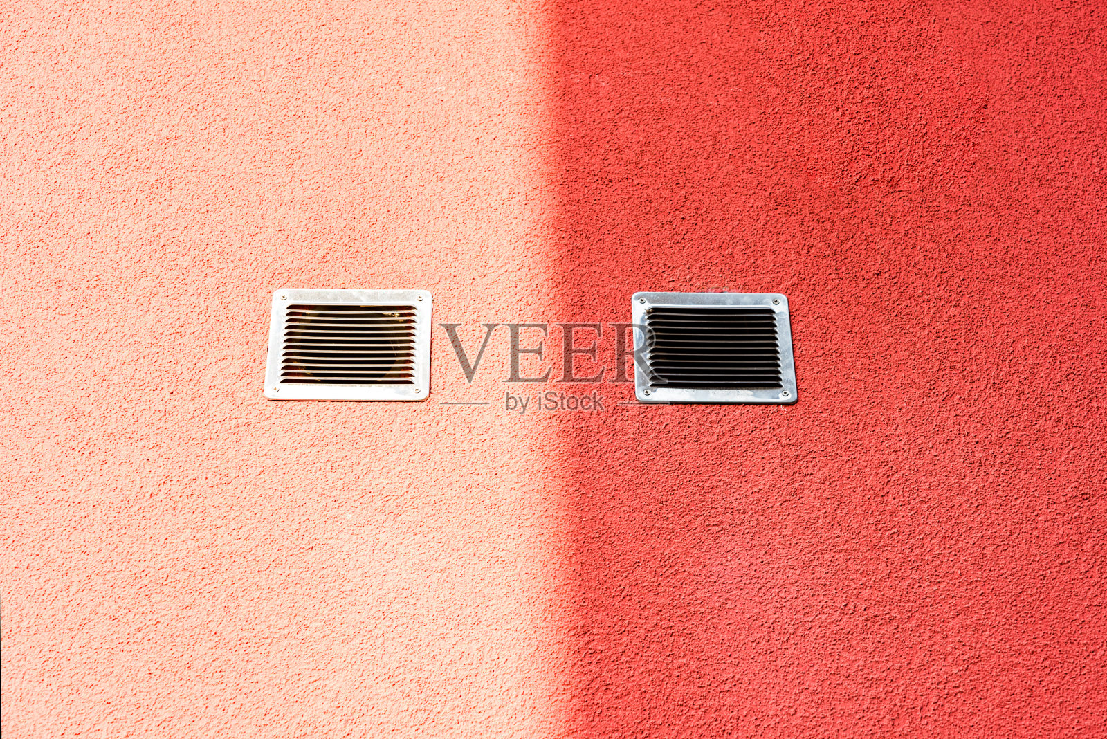 带有通风格栅的墙壁照片摄影图片