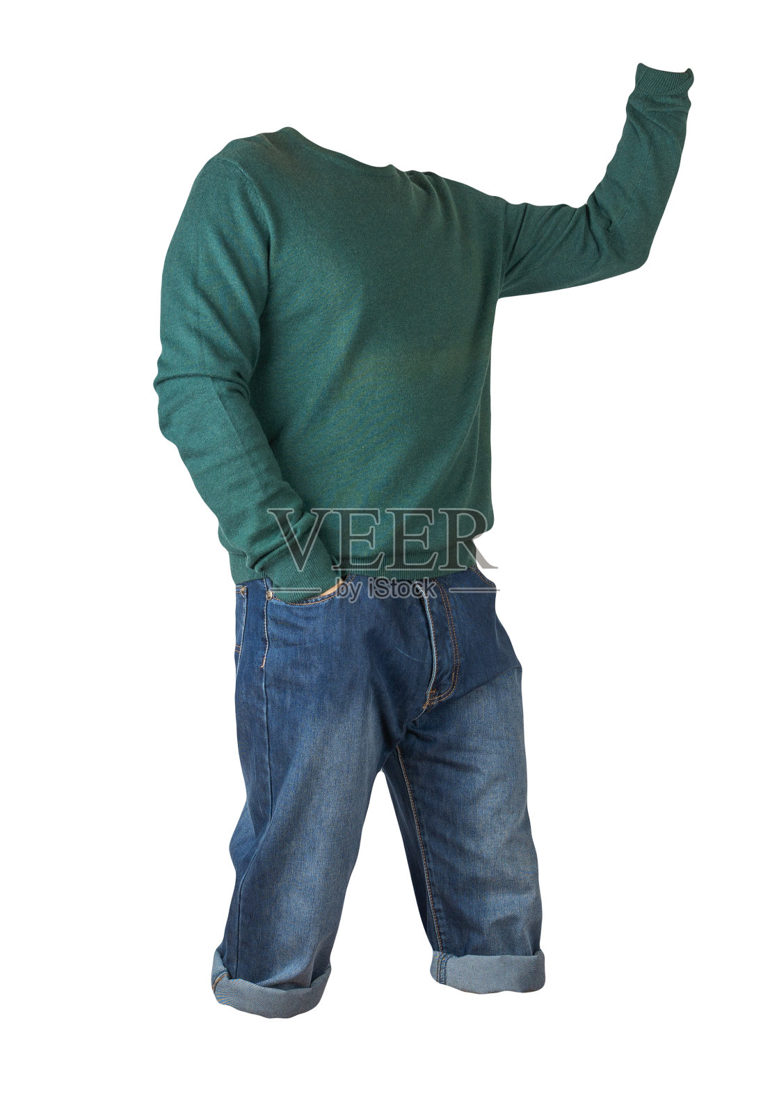 牛仔布深蓝短裤和针织毛衣与钮扣上孤立的白色背景。照片摄影图片