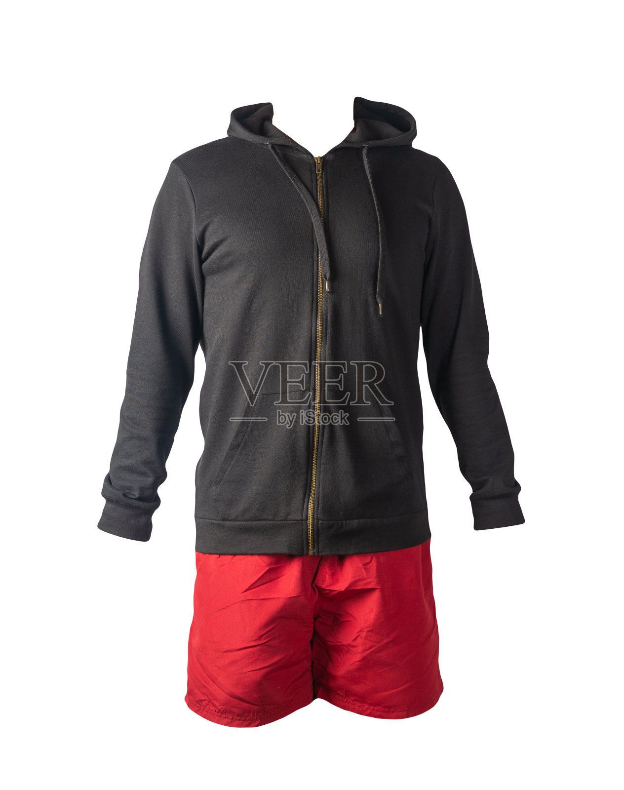 带有铁拉链和兜帽的运动衫和运动短裤孤立在白色背景上。休闲运动服装照片摄影图片
