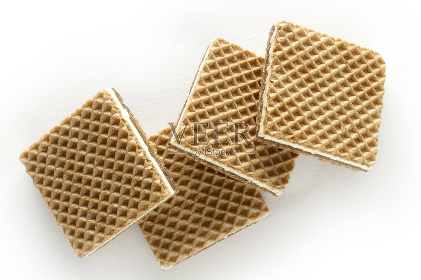 脆脆的巧克力和榛子奶油薄饼照片摄影图片