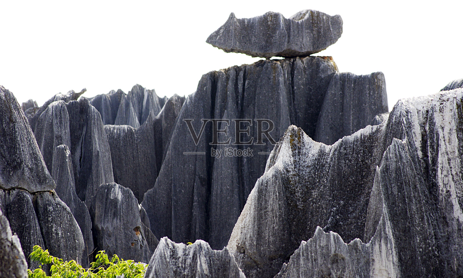 自然奇观-中国云南地区的石林照片摄影图片