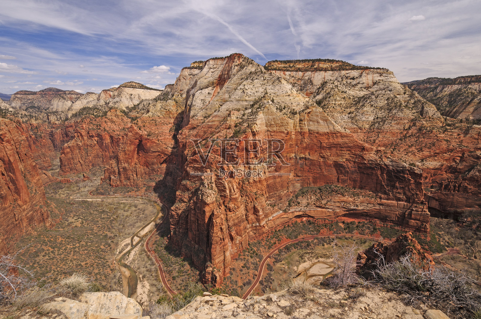 从边缘往深处看照片摄影图片