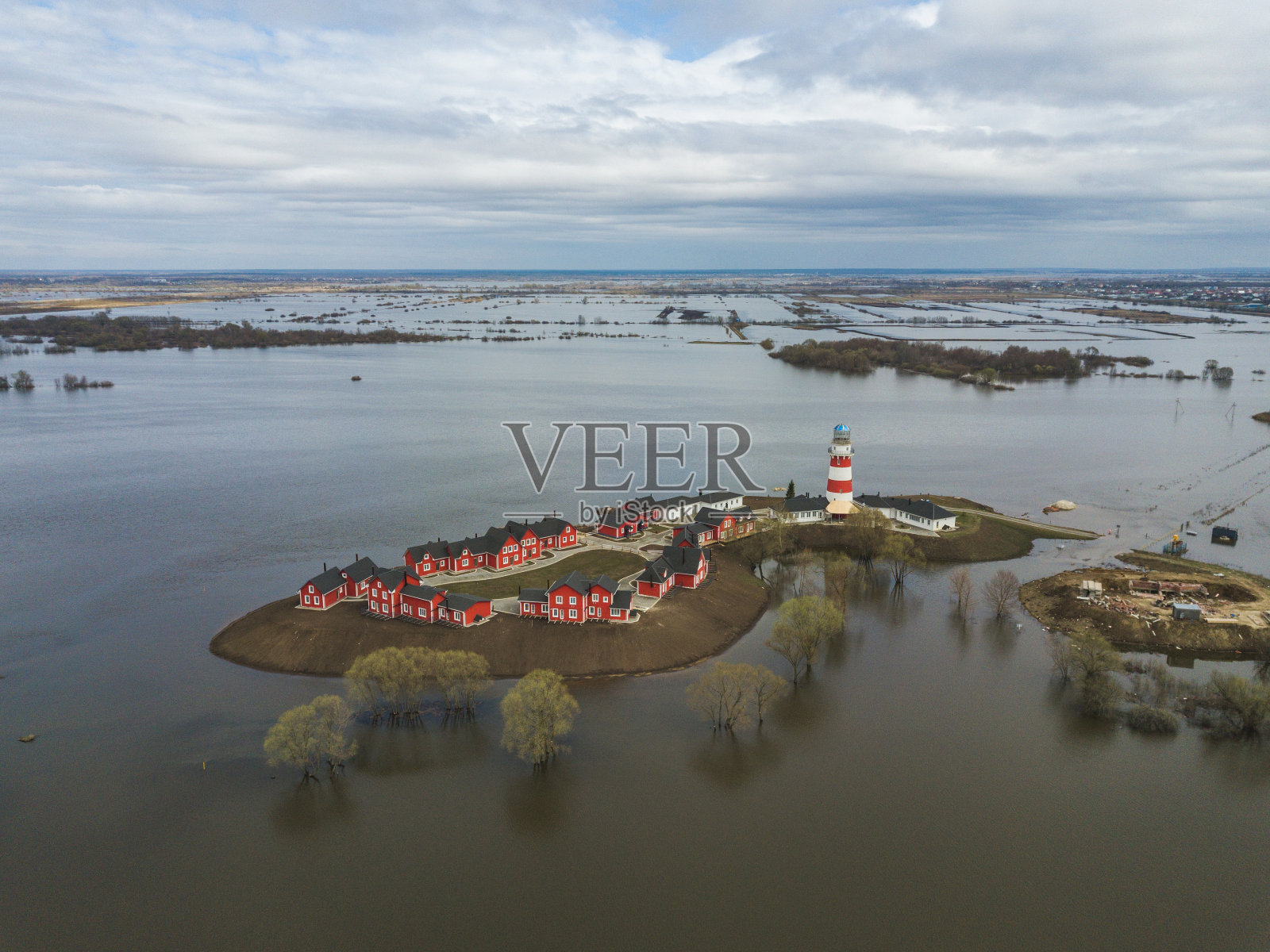 梁赞市附近的渔村酒店。俄罗斯照片摄影图片