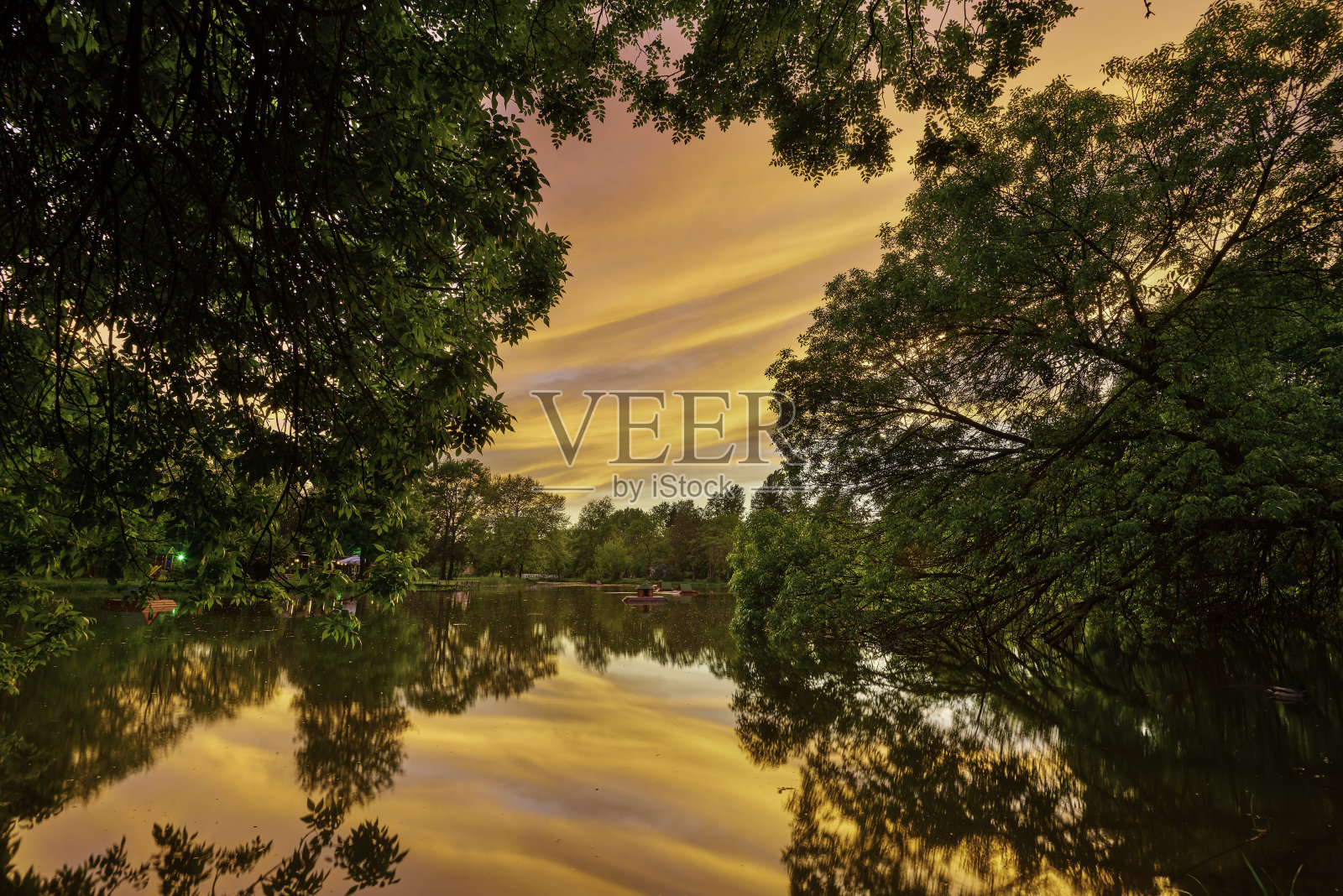 梦幻的日落照片摄影图片