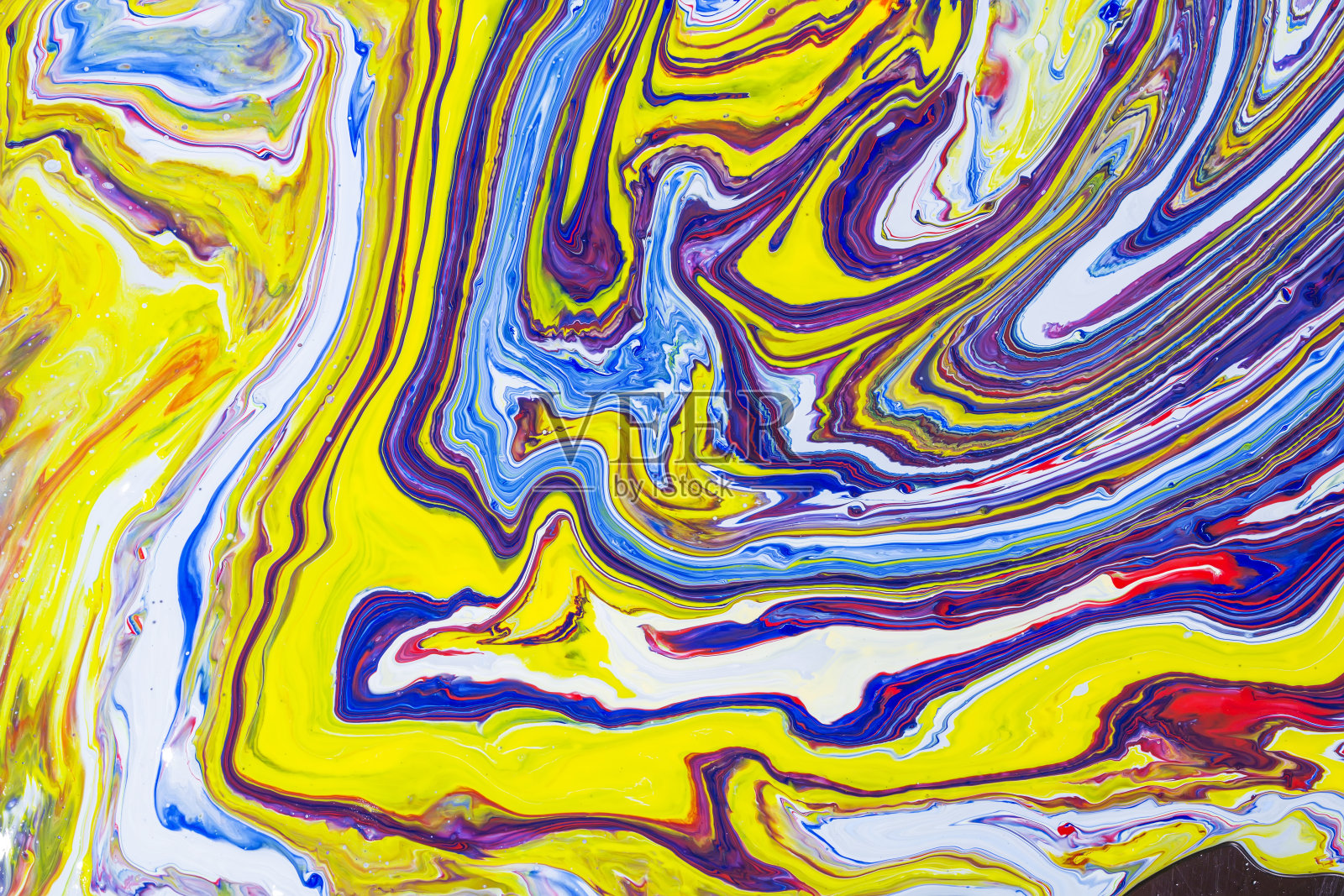 彩色抽象丙烯画。自然动态混合油彩颜料流动背景。照片摄影图片