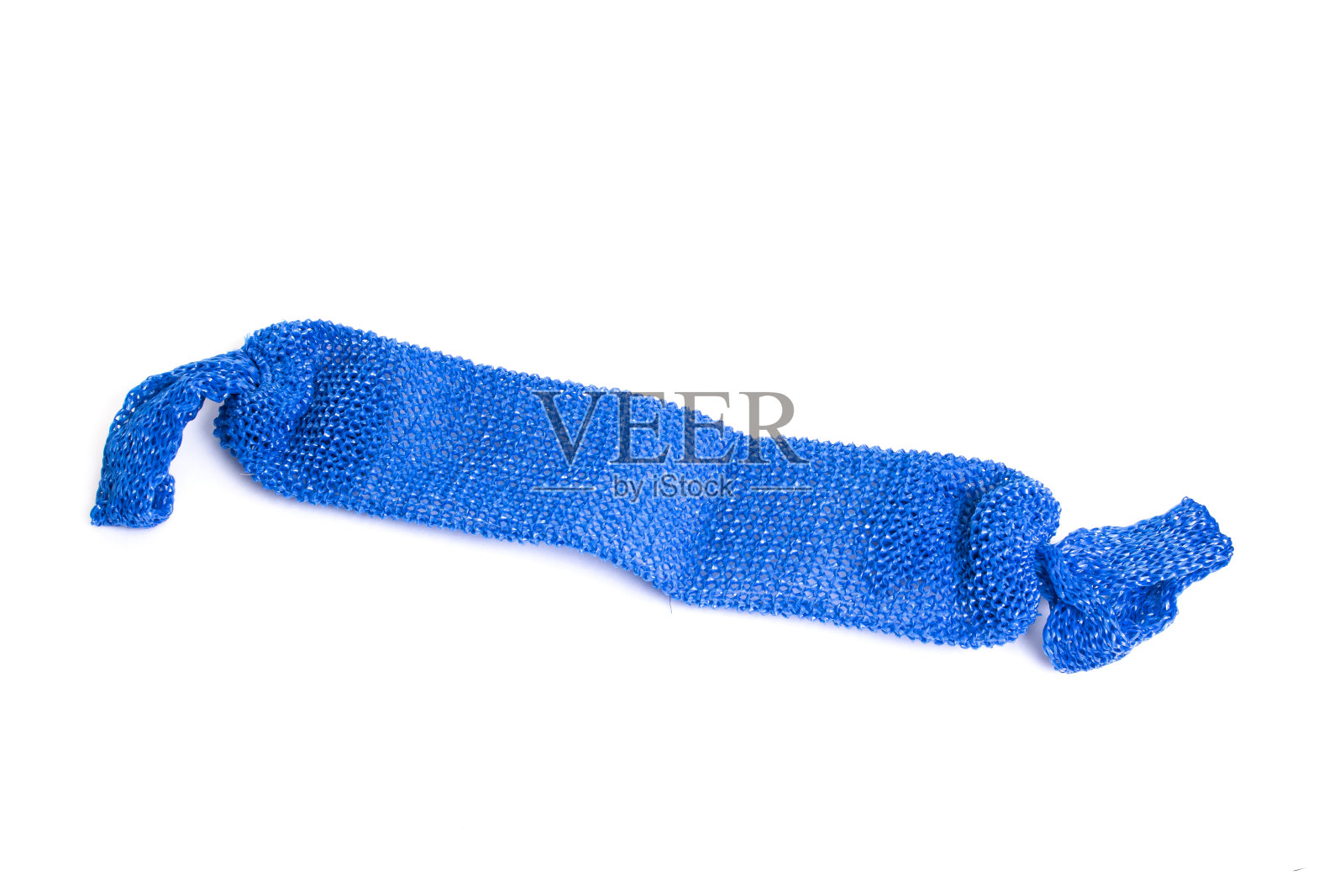 蓝色的毛巾孤立在白色的背景照片摄影图片